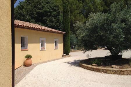 Вилла Maison Privee Au Calme Dans Mas Provencal Санари-сюр-Мер Экстерьер фото