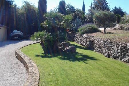 Вилла Maison Privee Au Calme Dans Mas Provencal Санари-сюр-Мер Экстерьер фото
